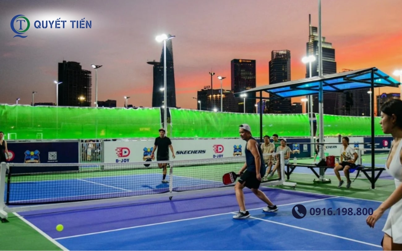 Hệ thống đèn sân Pickleball